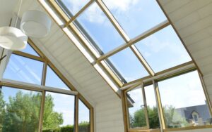 Quels sont les avantages d’une fenêtre de toit?